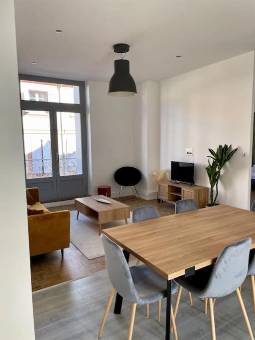 Joli T4 En Centre Historique Apartment Montauban Exterior photo